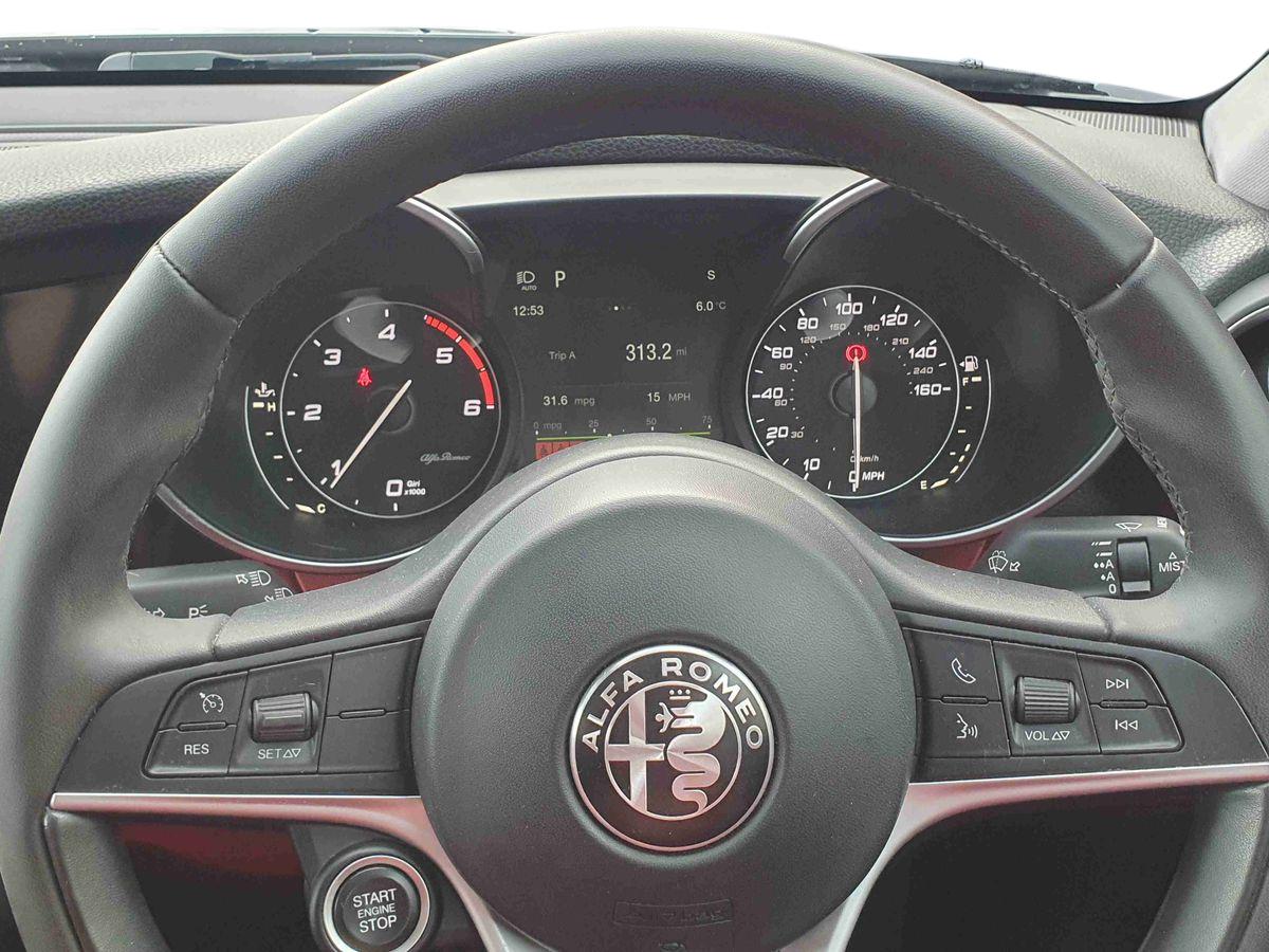 Used Alfa Romeo Giulia 2019 for sale - 76717400: Photo 13