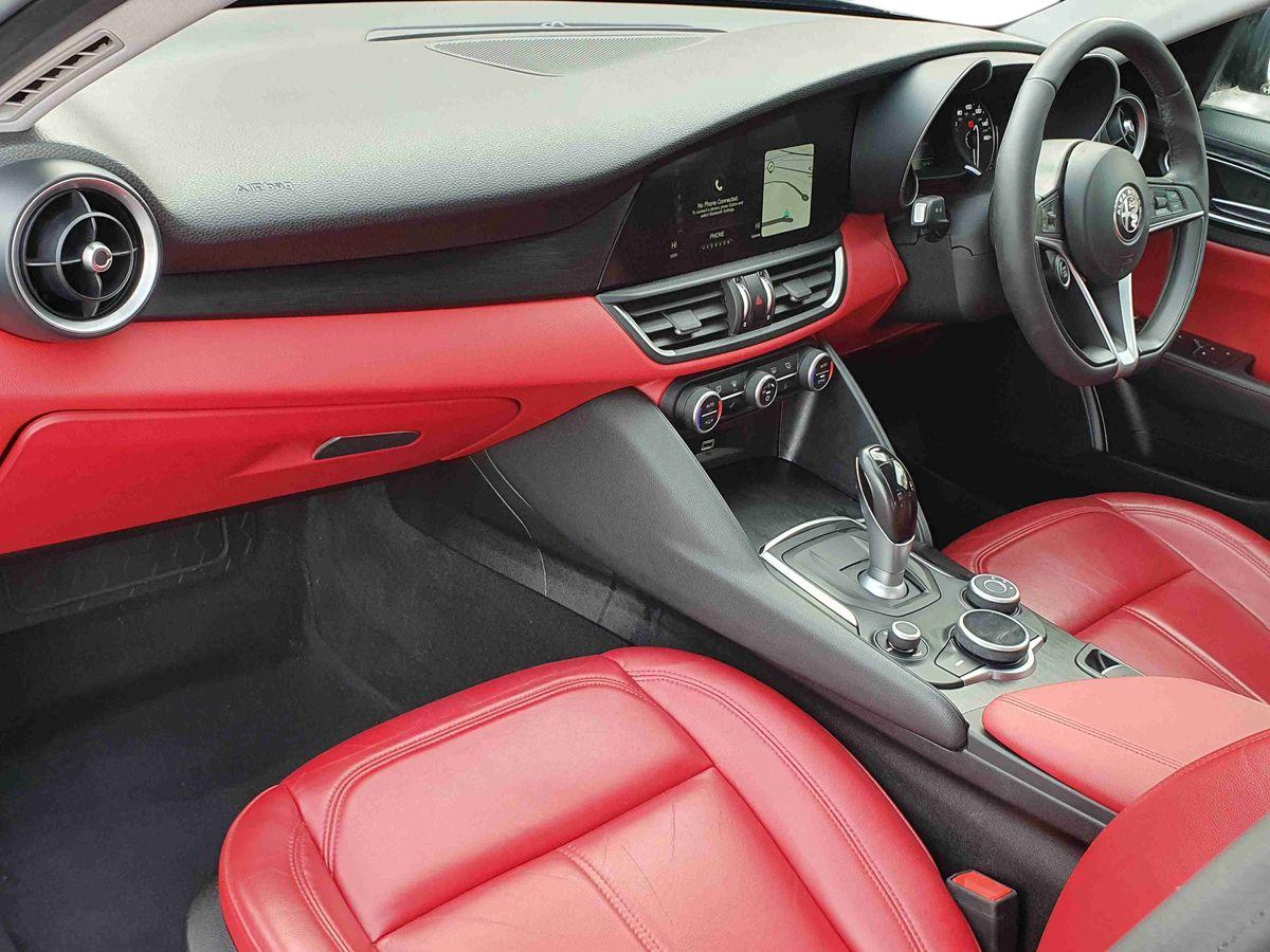 Used Alfa Romeo Giulia 2019 for sale - 76717400: Photo 15