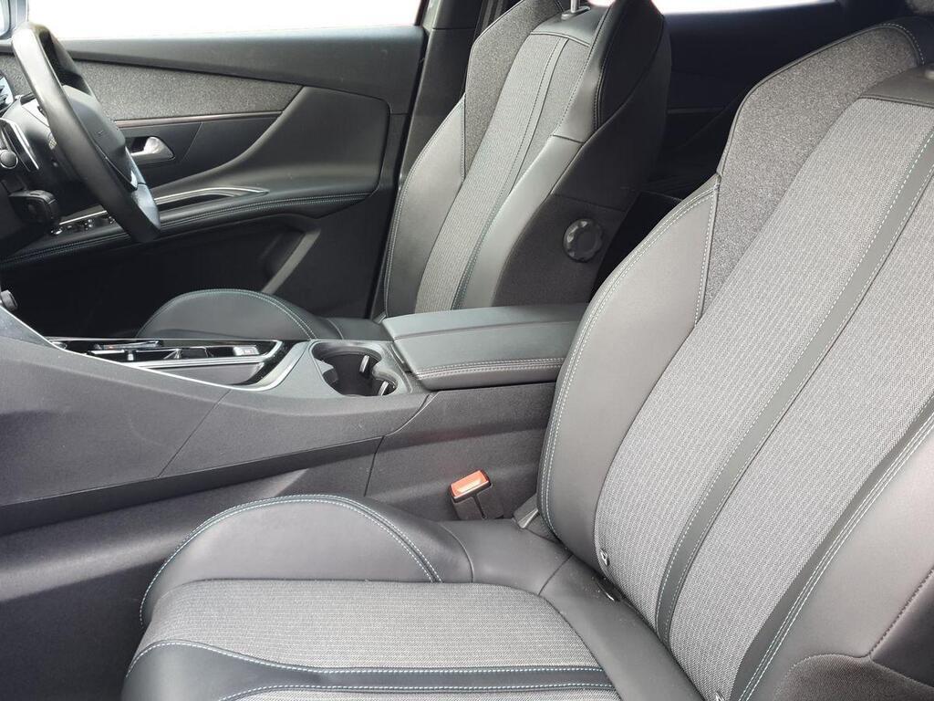 Used Peugeot 3008 2023 for sale - 76826792: Photo 16