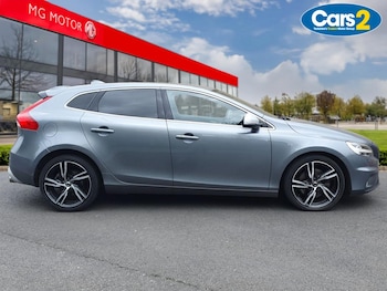 Used Volvo V40 2016 for sale - 79501935: Photo