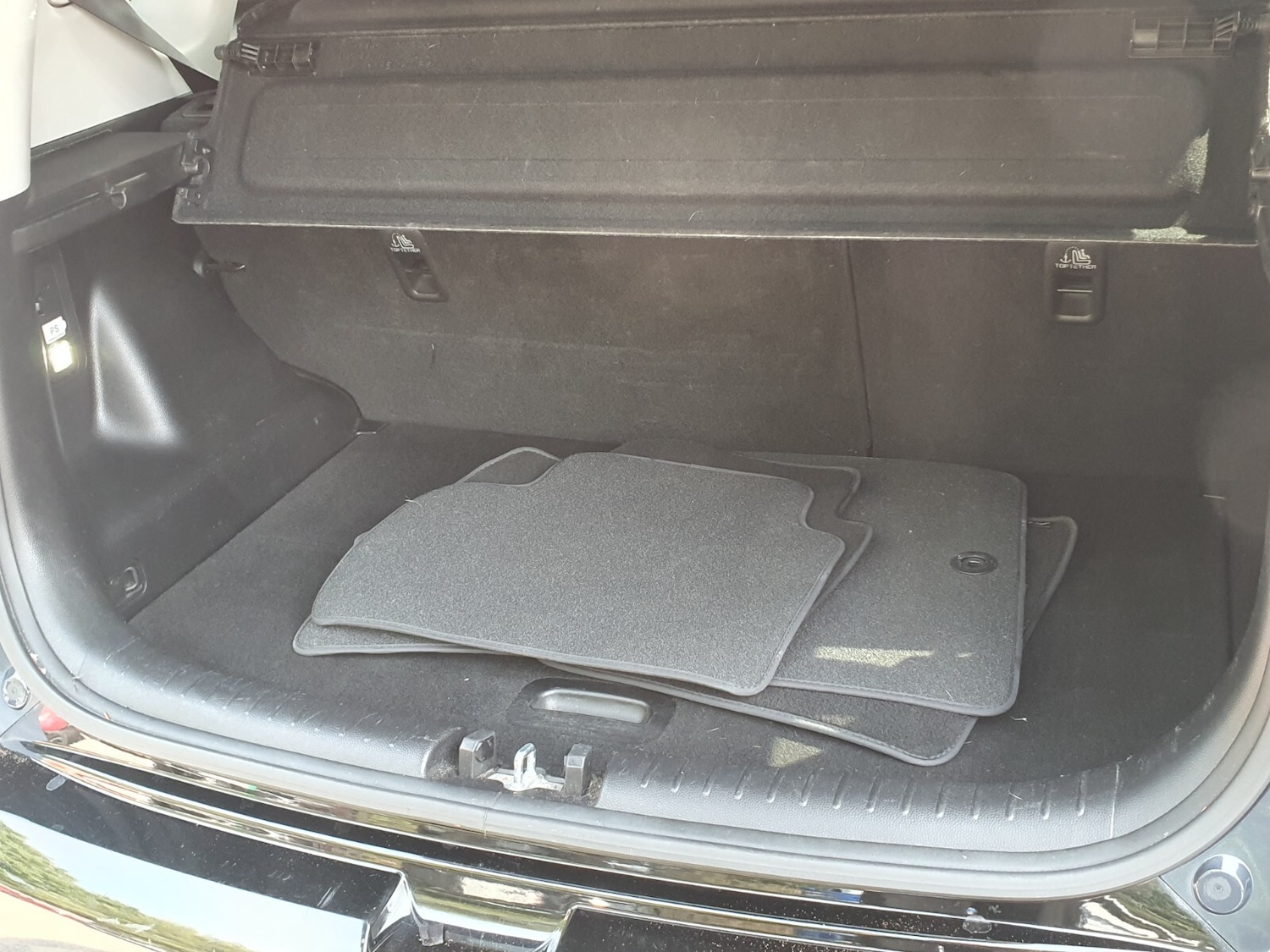 Vehicle 27