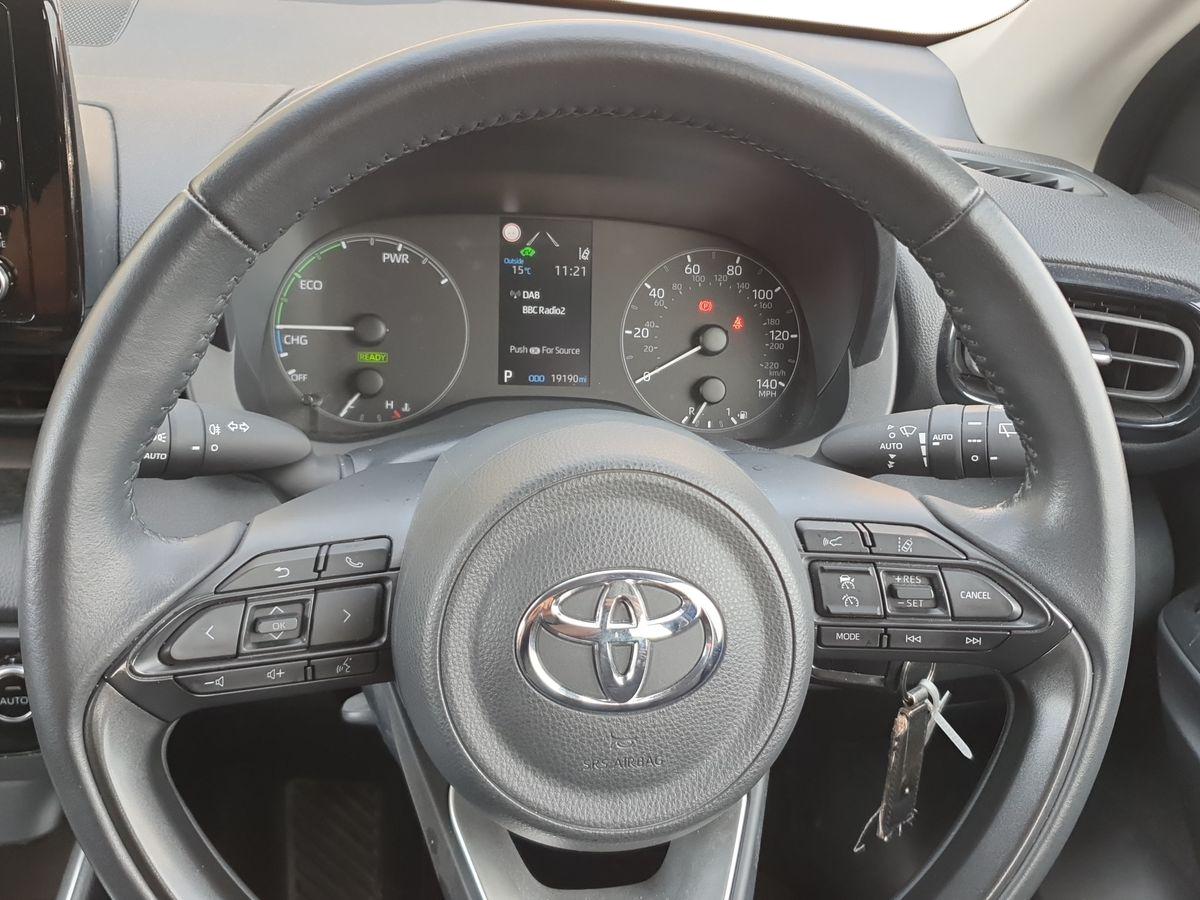 Used Toyota Yaris 2022 for sale - 76487402: Photo 13