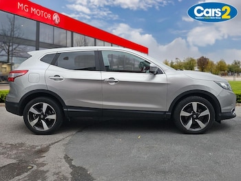 Used Nissan Qashqai 2015 for sale - 79454010: Photo