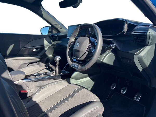Used Peugeot 2008 2023 for sale - 76015135: Photo 13