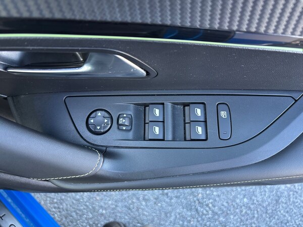 Used Peugeot 2008 2023 for sale - 76015135: Photo 21