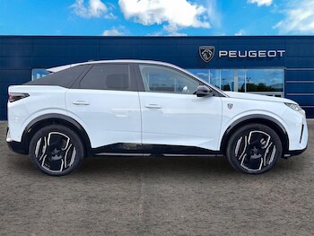 Used Peugeot 3008 2024 for sale - 76984039: Photo