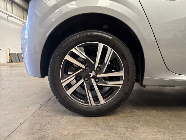 Used Peugeot 208 2023 for sale - 75056222: Photo 9