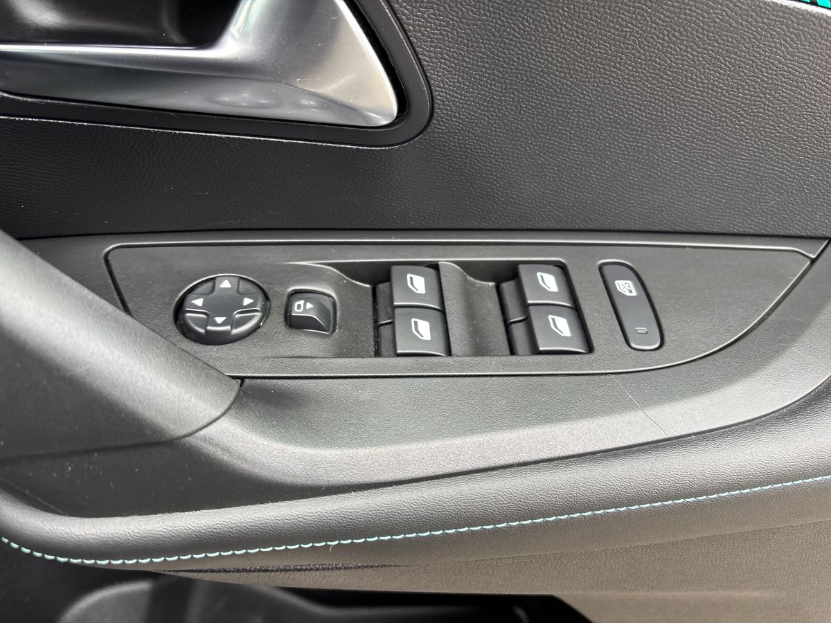 Used Peugeot 2008 2023 for sale - 76112021: Photo 21