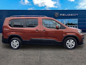 Used Peugeot Rifter 2020 for sale - 76015188: Photo