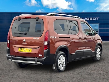 Used Peugeot Rifter 2020 for sale - 76015188: Photo
