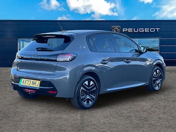 Used Peugeot 208 2024 for sale - 77092610: Photo