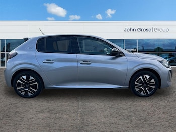 Used Peugeot 208 2024 for sale - 79325452: Photo