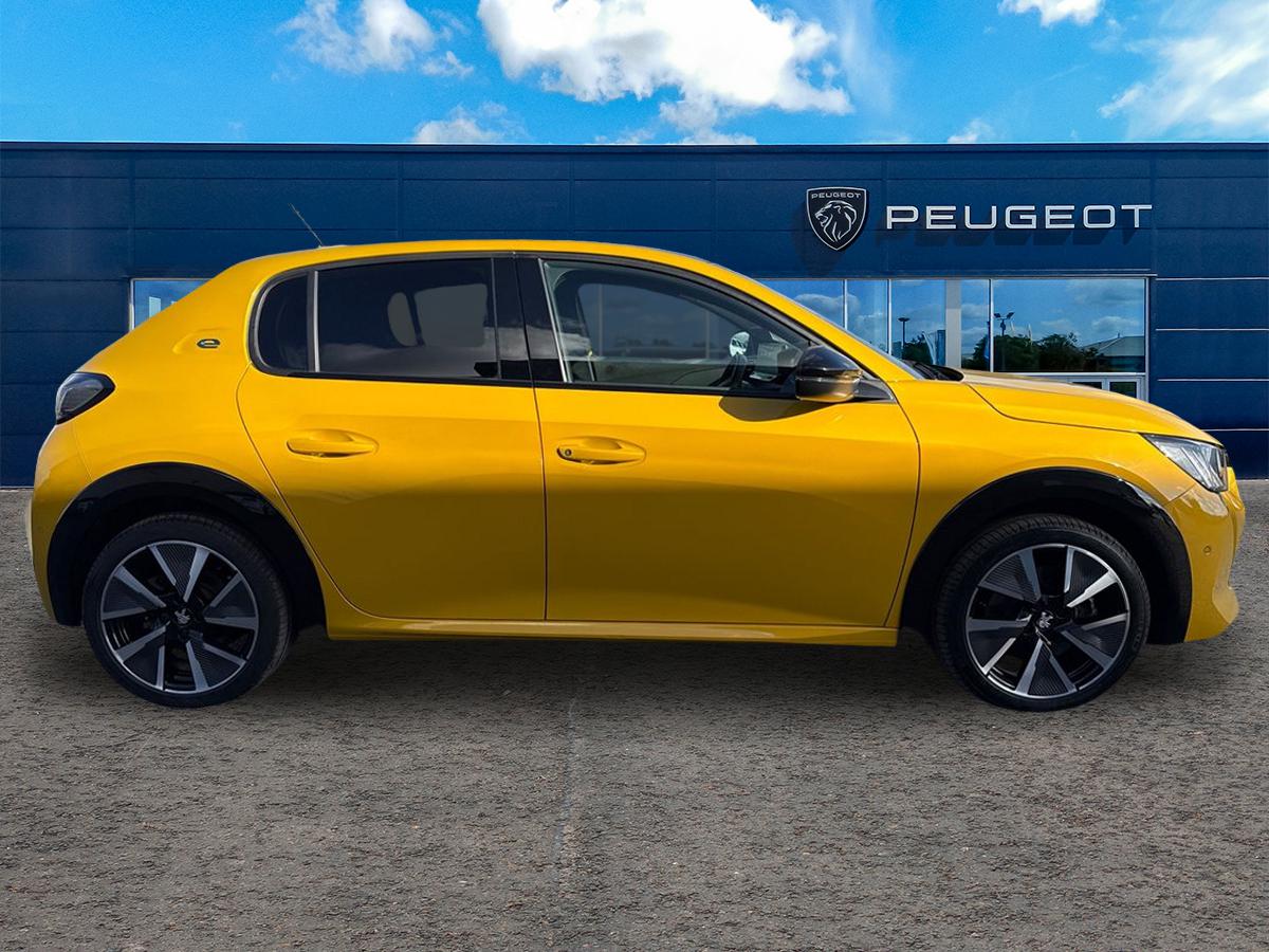 Used Peugeot 208 2021 for sale - 76475006: Photo 2