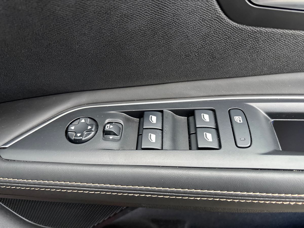 Used Peugeot 3008 2018 for sale - 77560576: Photo 21