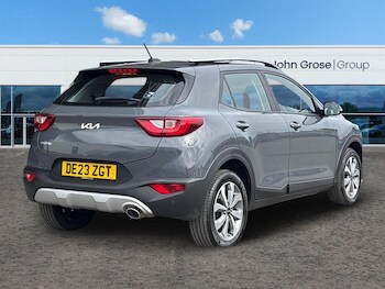 Used Kia Stonic 2023 for sale - 78187084: Photo