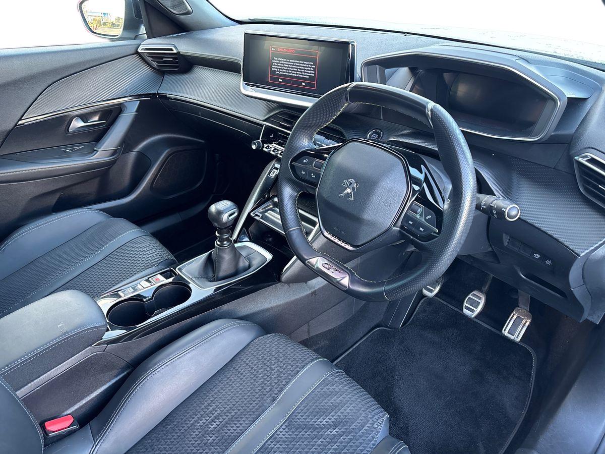 Used Peugeot 2008 2021 for sale - 76691537: Photo 13