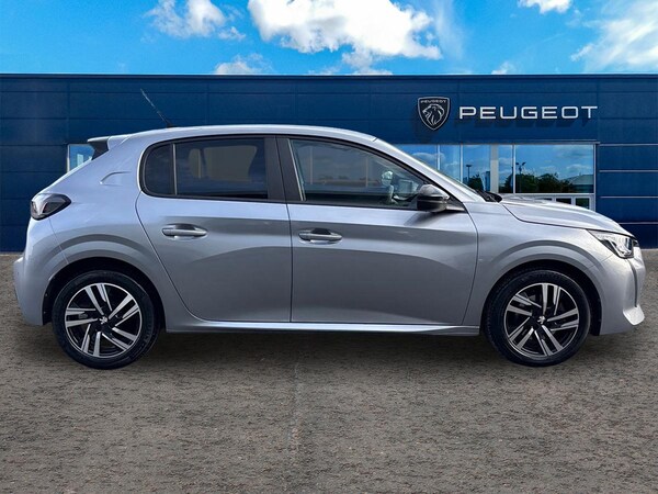 Used Peugeot 208 2023 for sale - 76112469: Photo 2