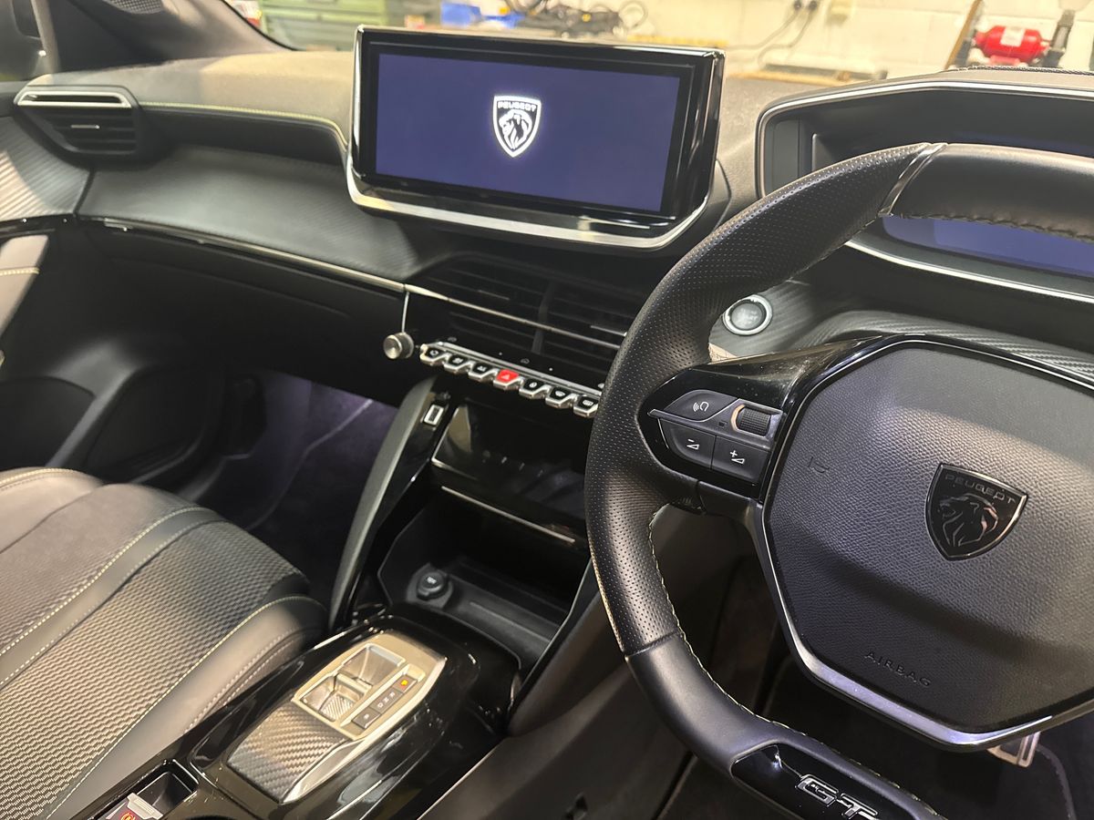 Used Peugeot 208 2024 for sale - 76942920: Photo 18