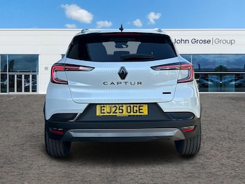 Used Renault Captur 2025 for sale - 79014144: Photo