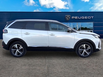 Used Peugeot 5008 2023 for sale - 76563889: Photo