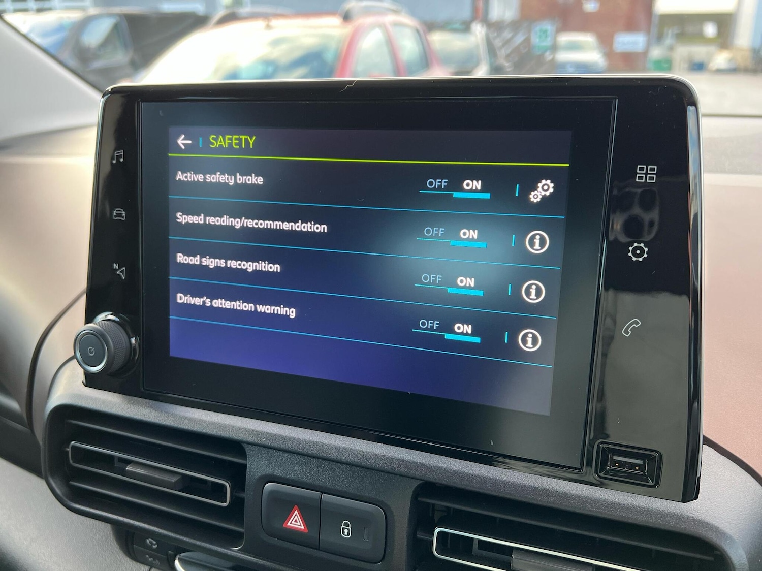 Used Peugeot Rifter 2023 for sale - 76675746: Photo 21