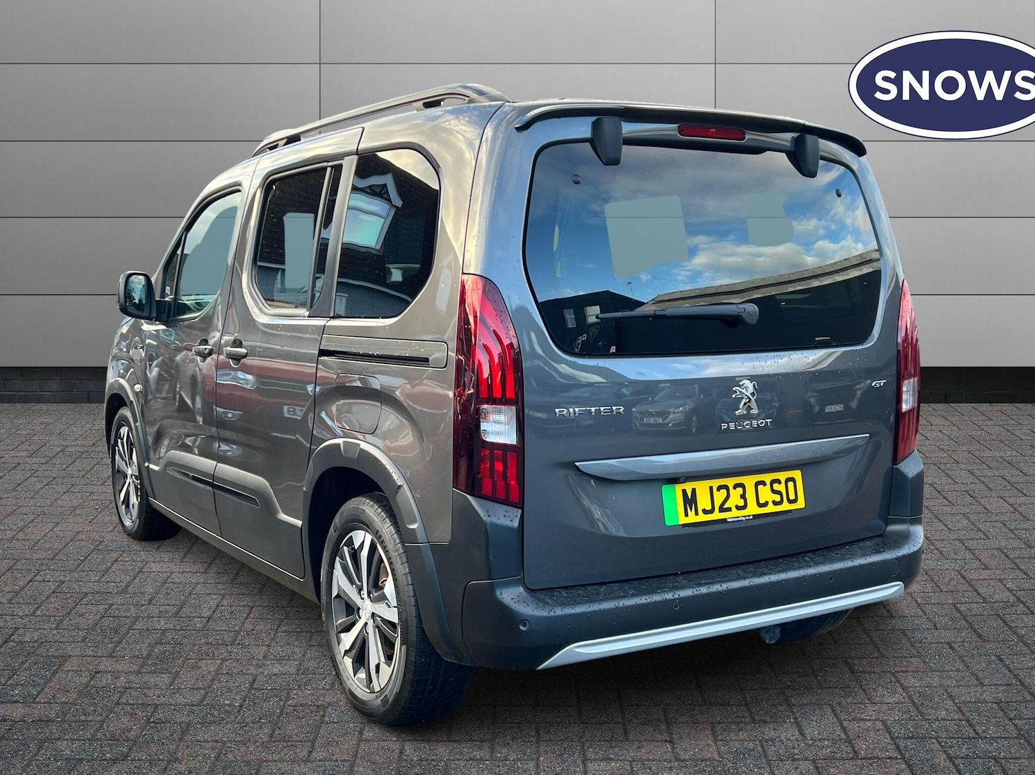 Used Peugeot Rifter 2023 for sale - 76675746: Photo 3