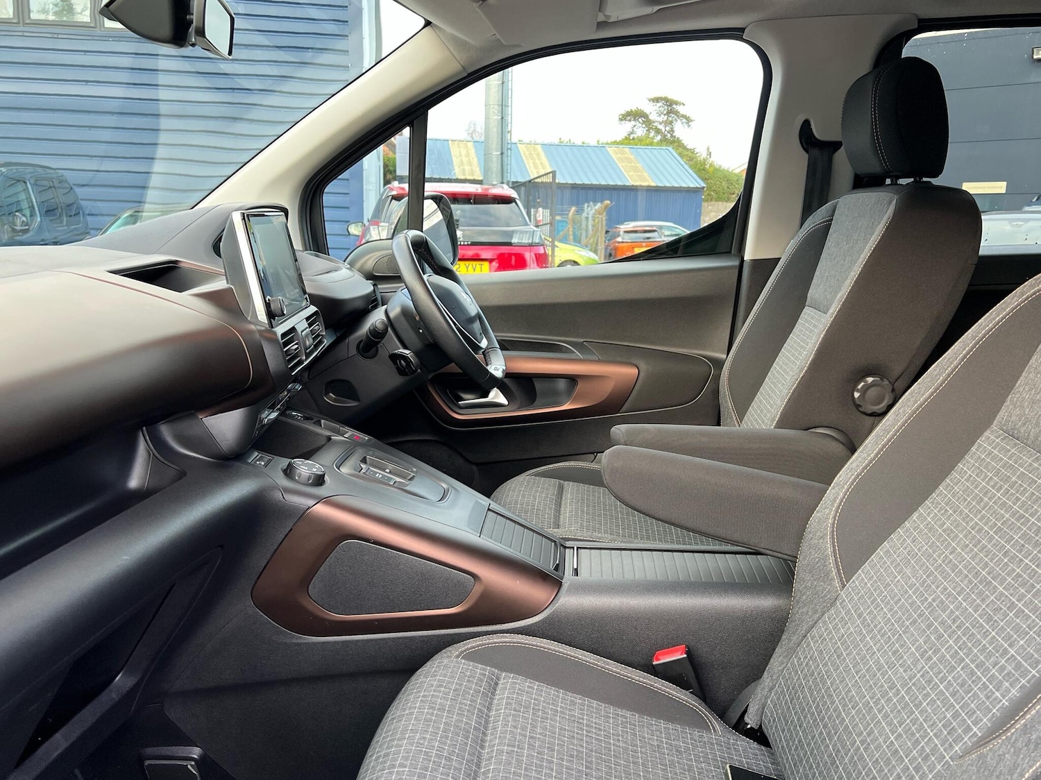 Used Peugeot Rifter 2023 for sale - 76675746: Photo 9