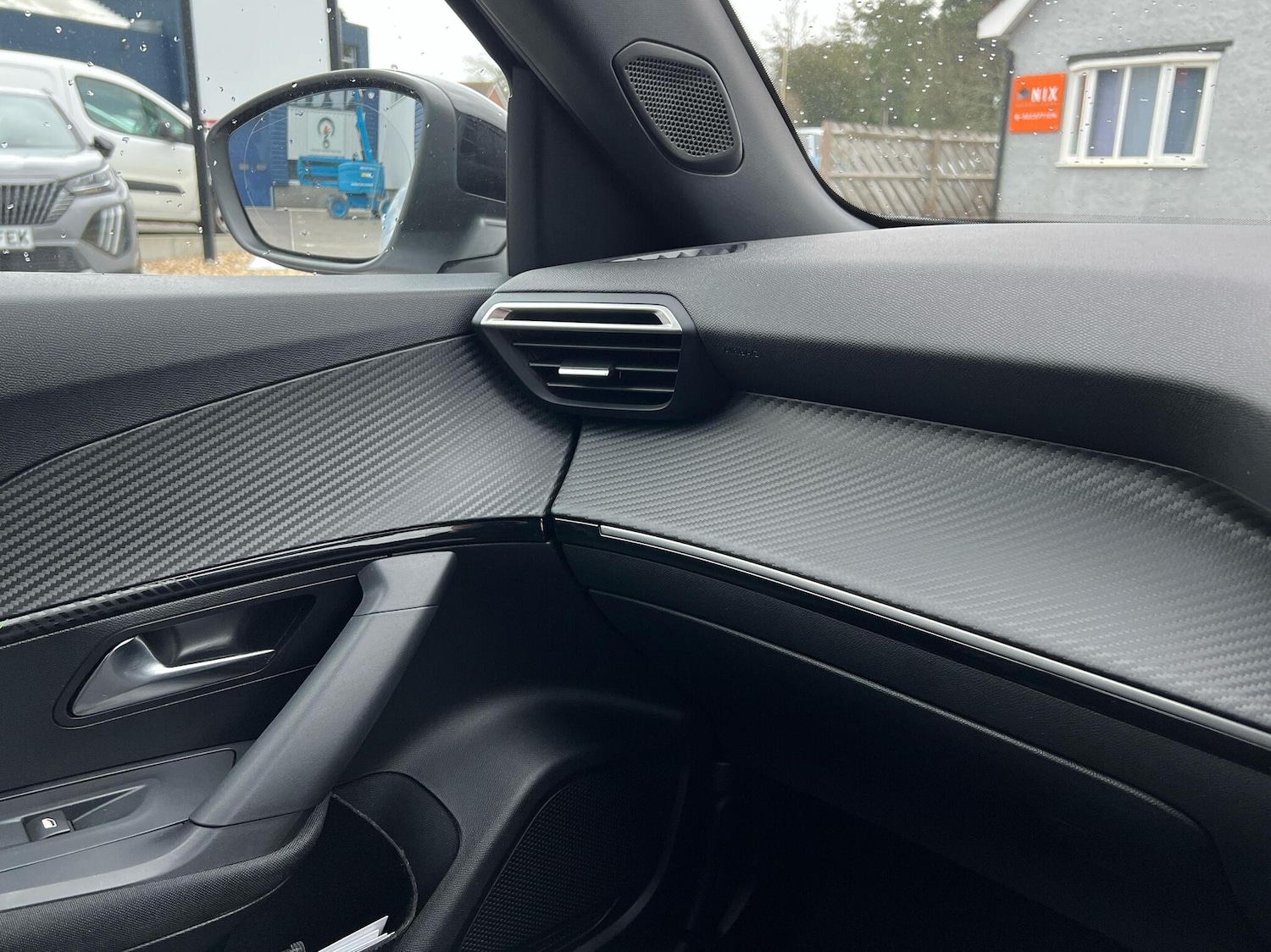 Used Peugeot 2008 2023 for sale - 77639152: Photo 23