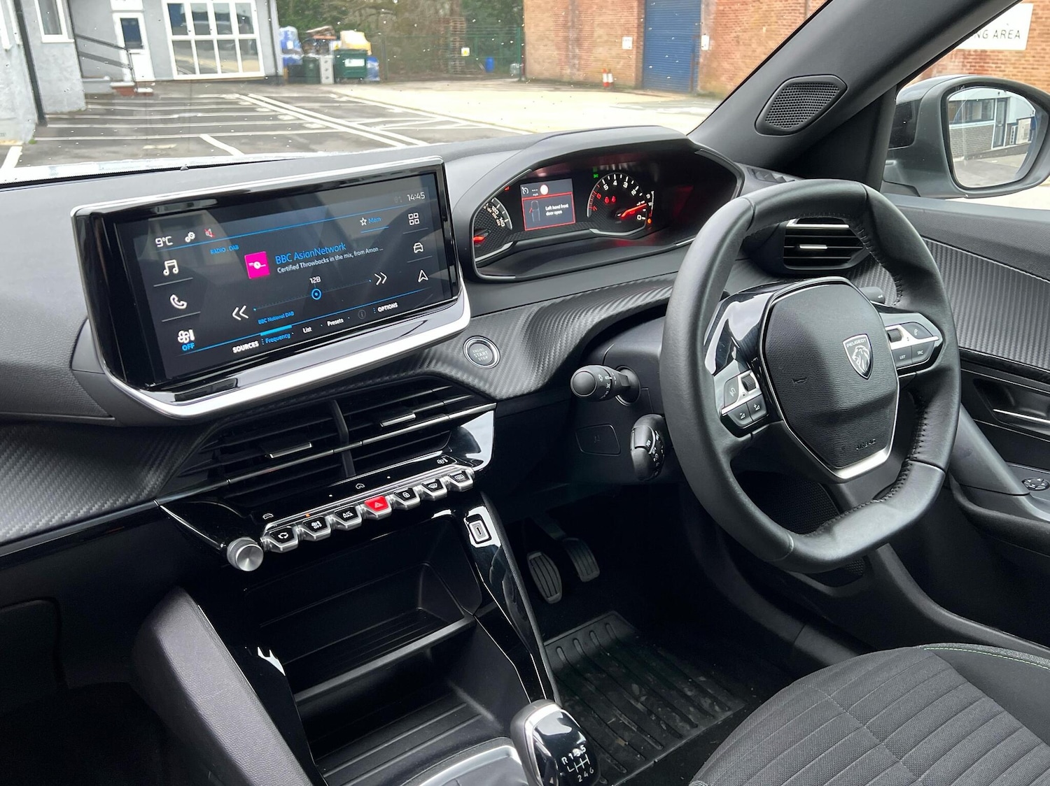 Used Peugeot 2008 2023 for sale - 77639152: Photo 5