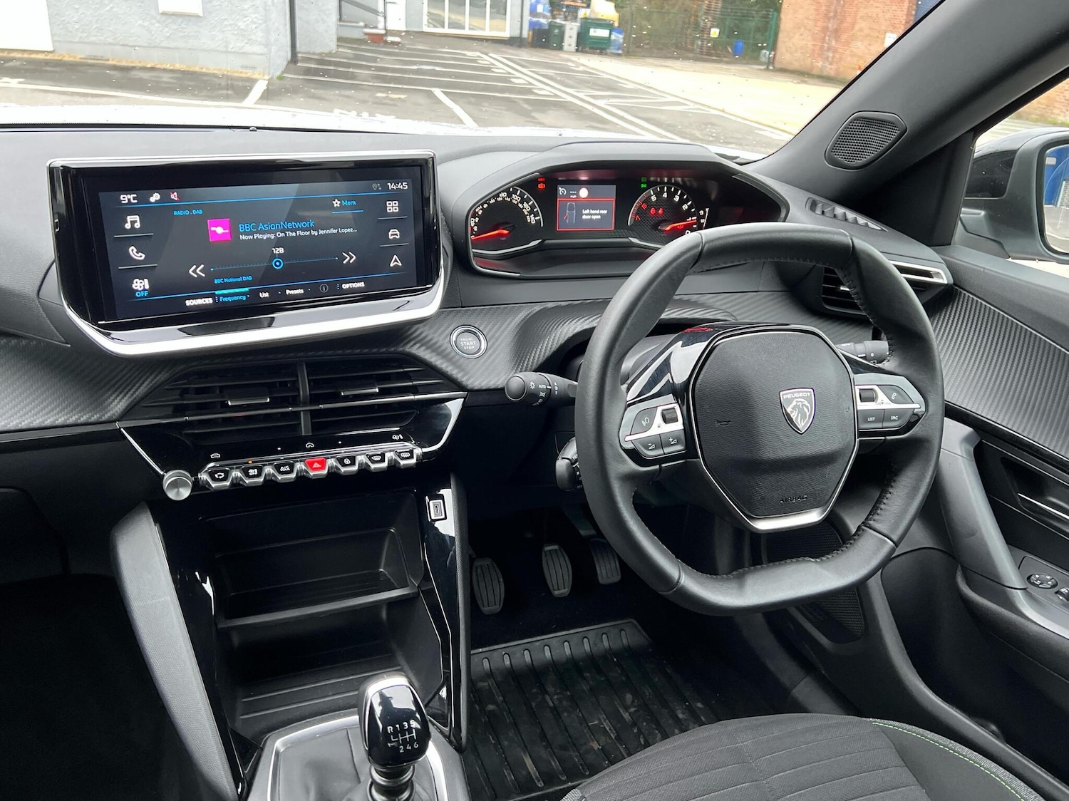 Used Peugeot 2008 2023 for sale - 77639152: Photo 7