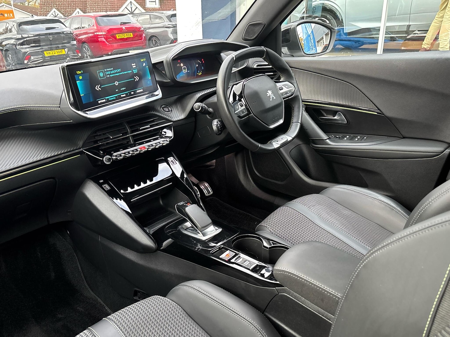 Used Peugeot 2008 2021 for sale - 76681254: Photo 2