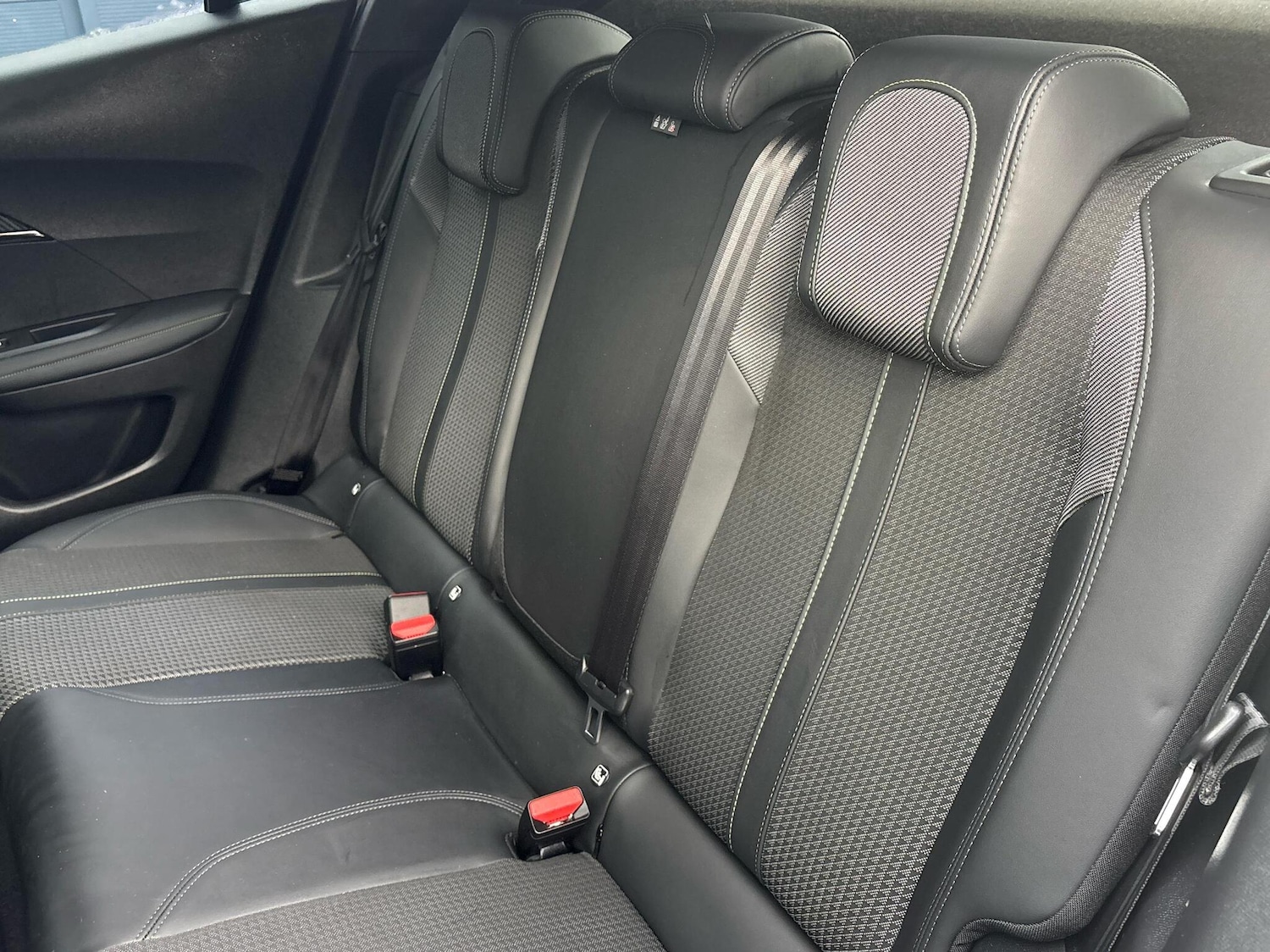 Used Peugeot 2008 2021 for sale - 76681254: Photo 6