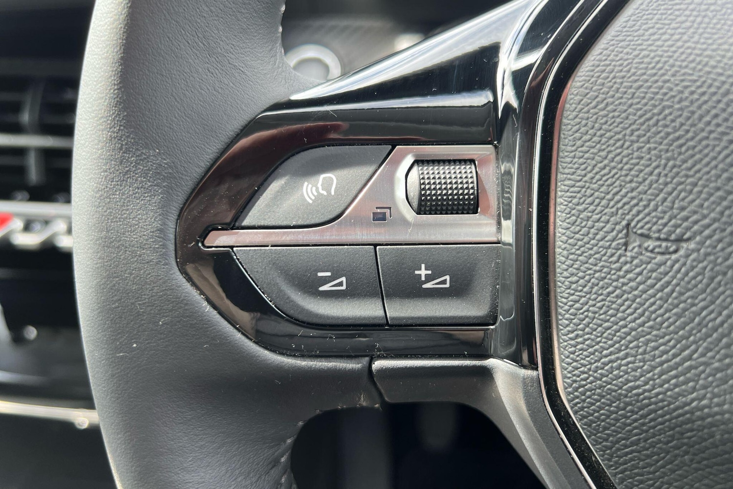 Used Peugeot 208 2021 for sale - 76681349: Photo 24