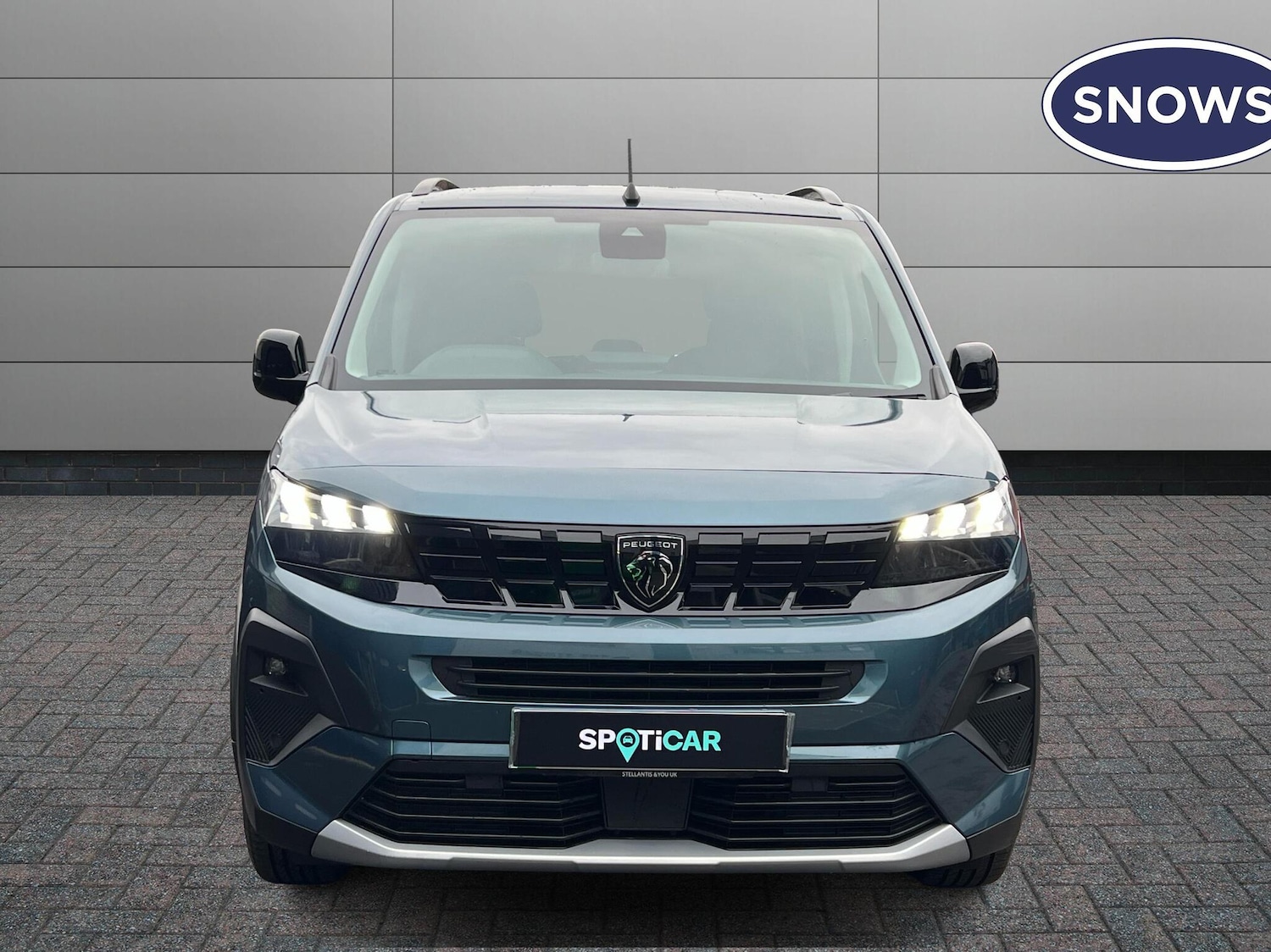 Used Peugeot Rifter 2024 for sale - 77607458: Photo 2