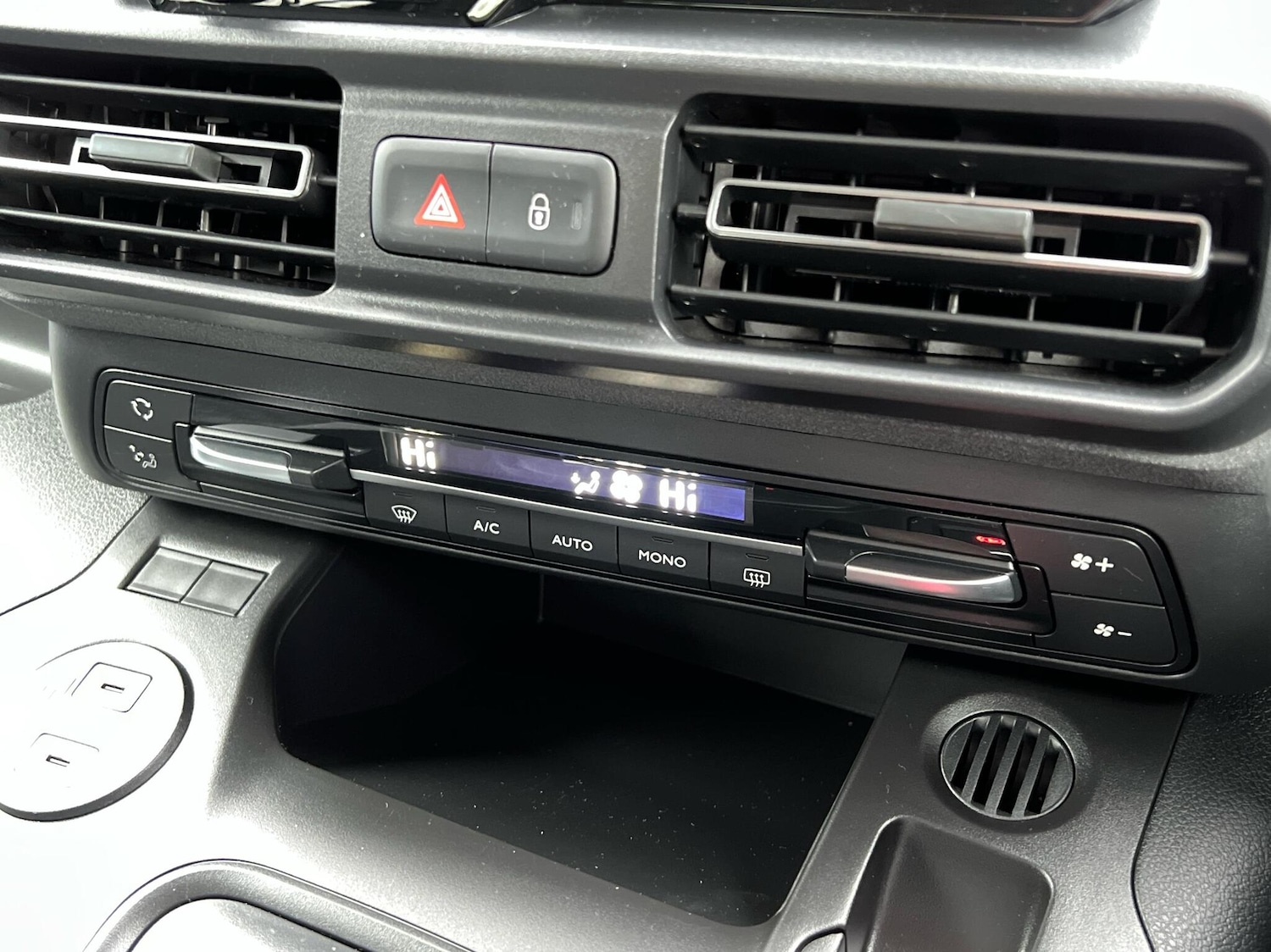 Used Peugeot Rifter 2024 for sale - 77607458: Photo 23