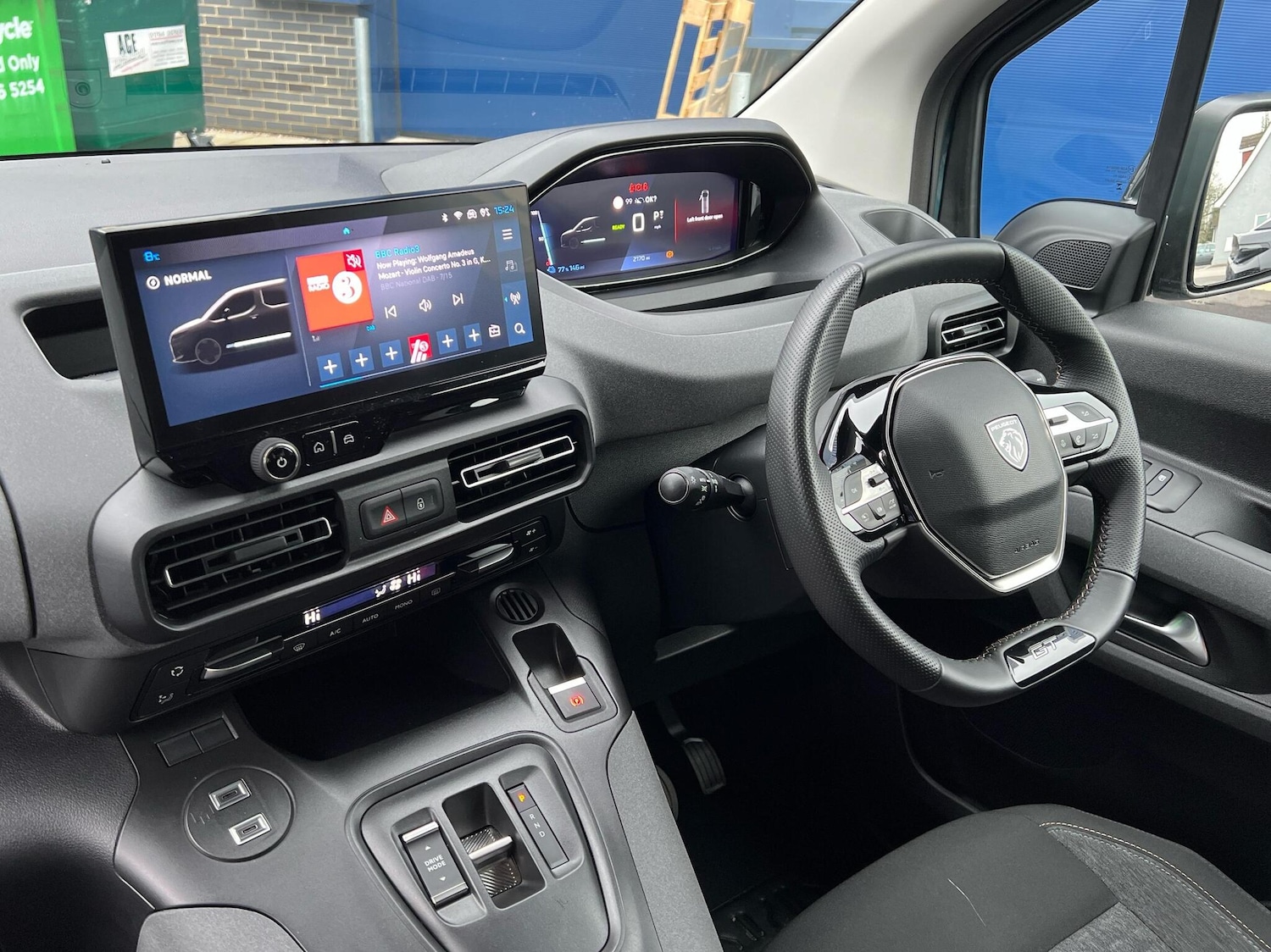 Used Peugeot Rifter 2024 for sale - 77607458: Photo 5