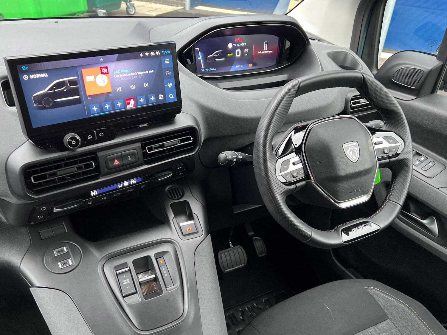 Used Peugeot Rifter 2024 for sale - 77607458: Photo 7