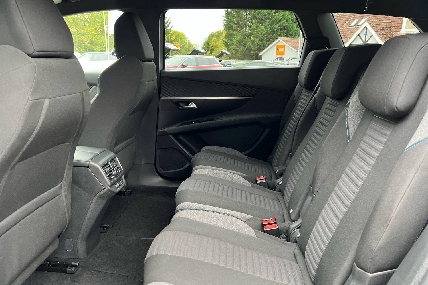 Used Peugeot 5008 2024 for sale - 76676842: Photo 11