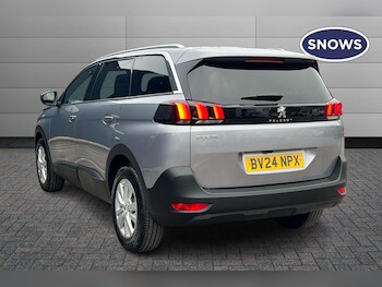 Used Peugeot 5008 2024 for sale - 76676842: Photo