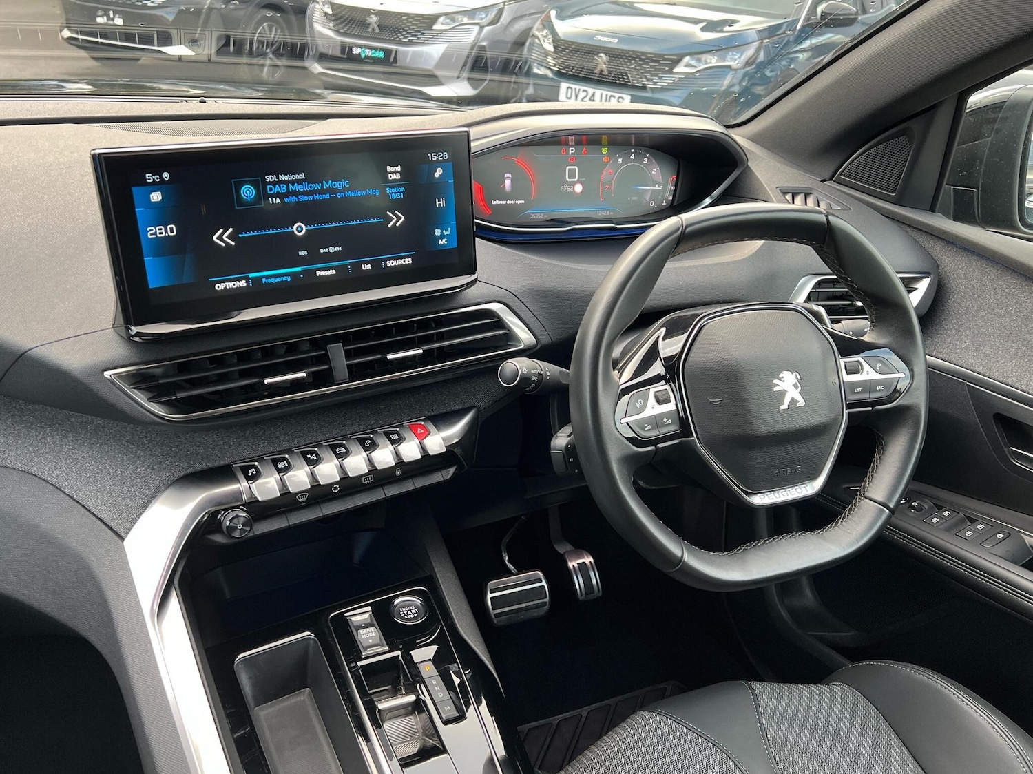 Used Peugeot 3008 2023 for sale - 76676861: Photo 9