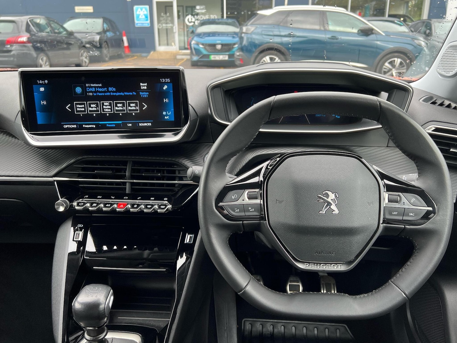 Used Peugeot 2008 2022 for sale - 76675261: Photo 11