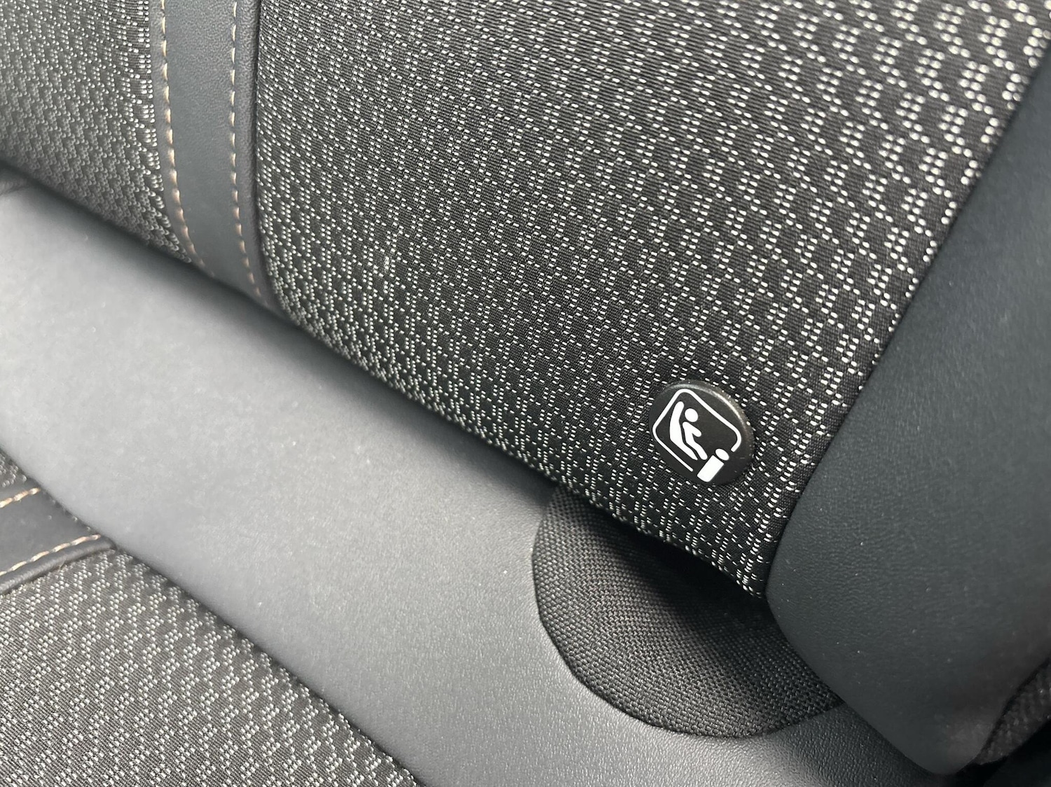 Used Peugeot 3008 2024 for sale - 76677115: Photo 23