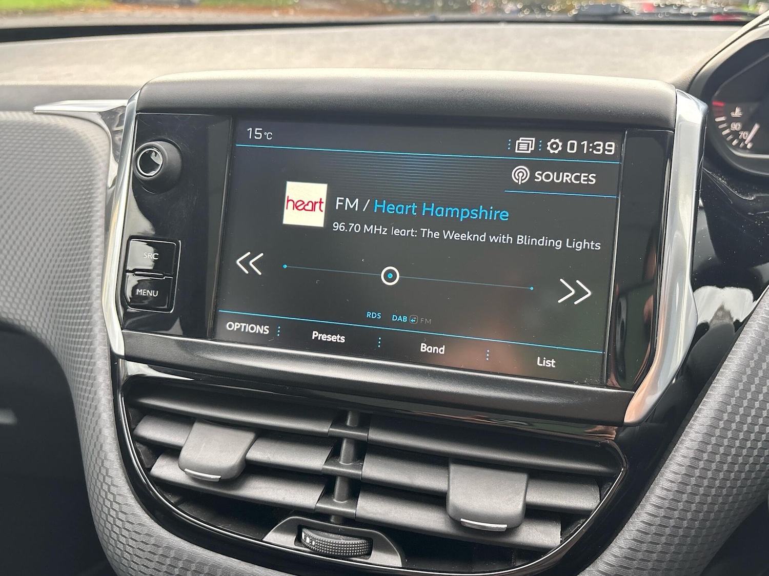 Used Peugeot 2008 2017 for sale - 76673405: Photo 10