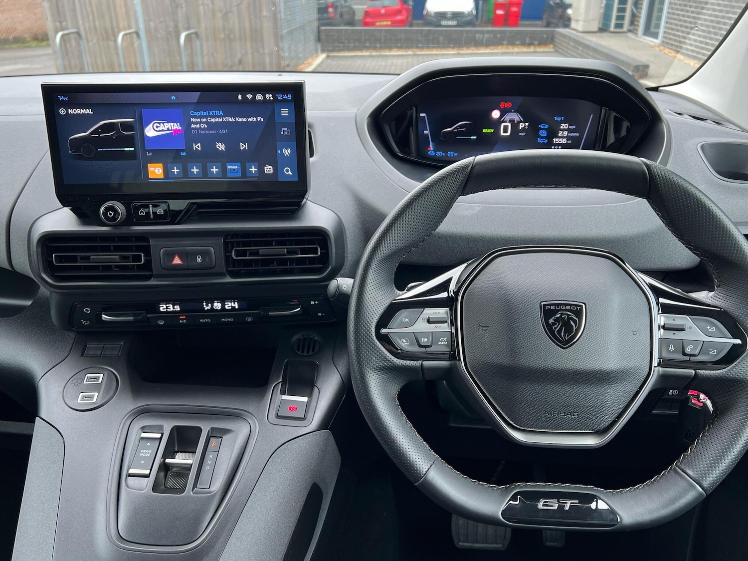 Used Peugeot Rifter 2024 for sale - 76677023: Photo 11