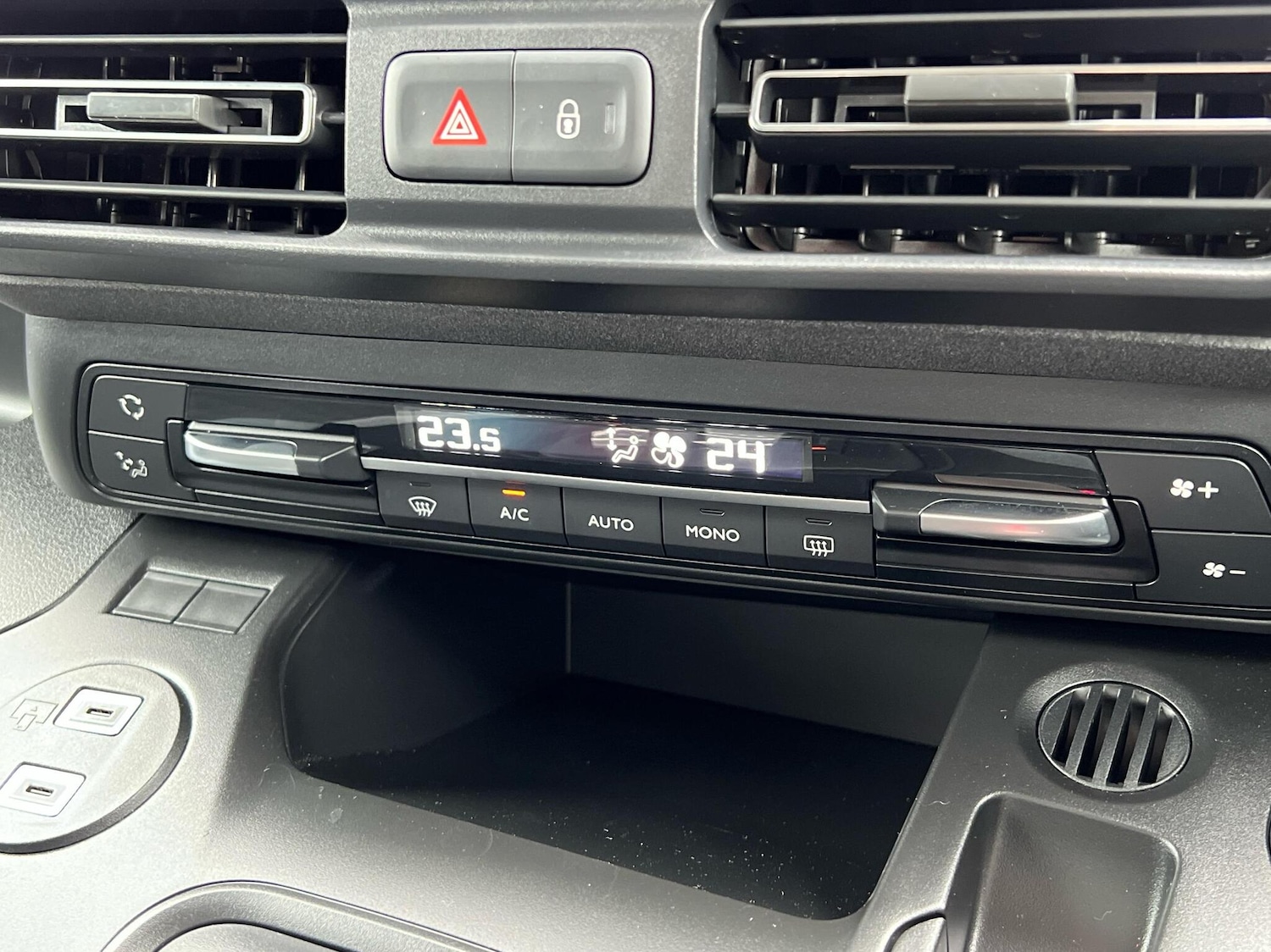 Used Peugeot Rifter 2024 for sale - 76677023: Photo 24