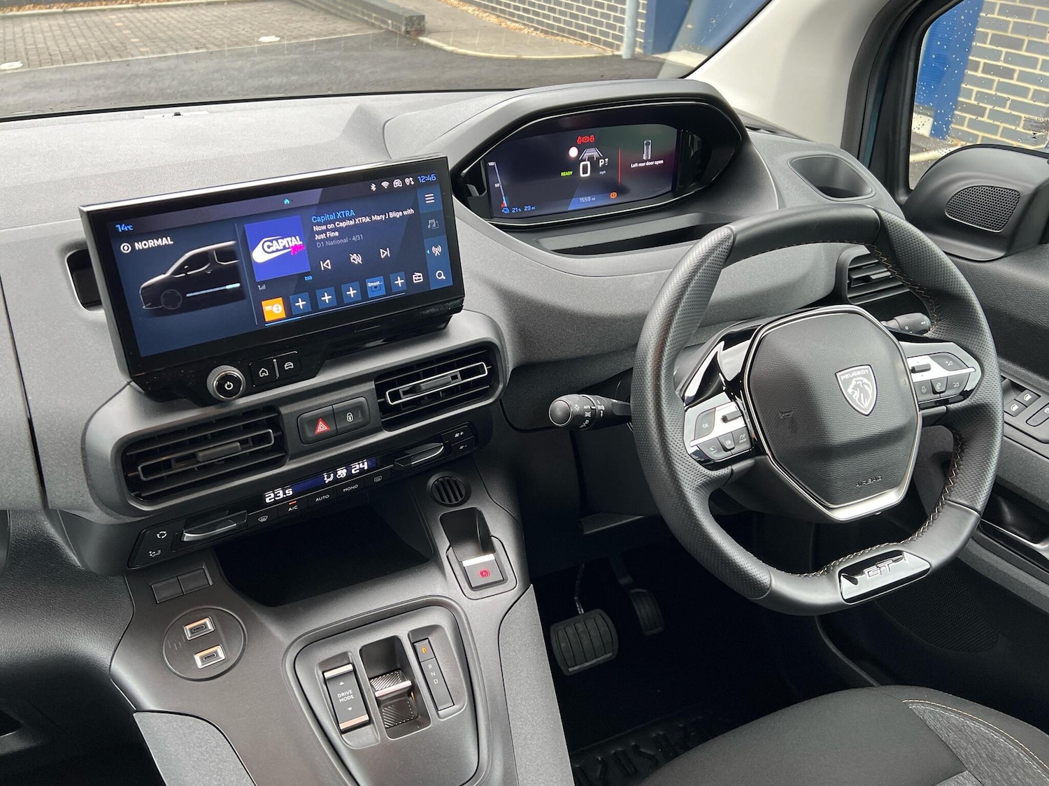 Used Peugeot Rifter 2024 for sale - 76677023: Photo 7