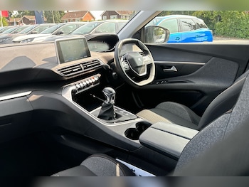 Used Peugeot 3008 2023 for sale - 77977256: Photo