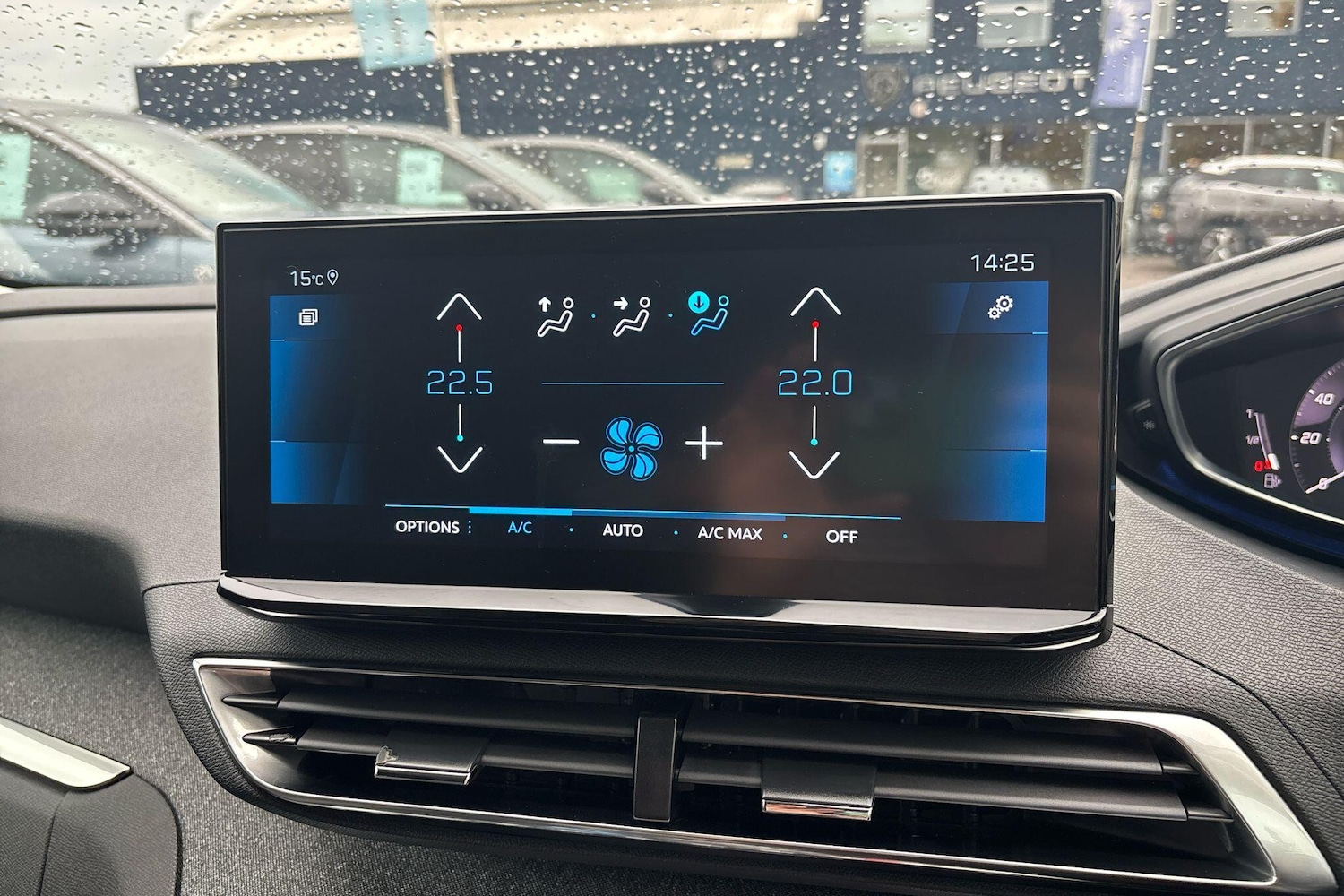 Used Peugeot 3008 2022 for sale - 76675348: Photo 25