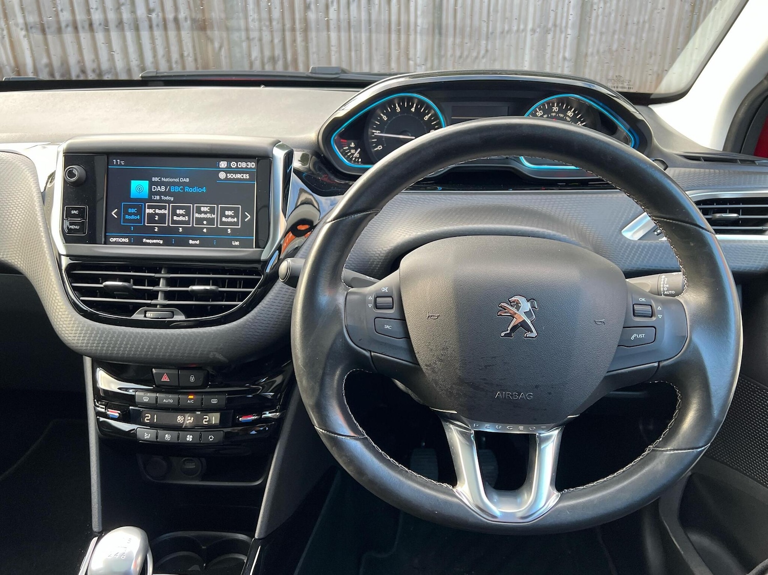 Used Peugeot 2008 2019 for sale - 76673402: Photo 11