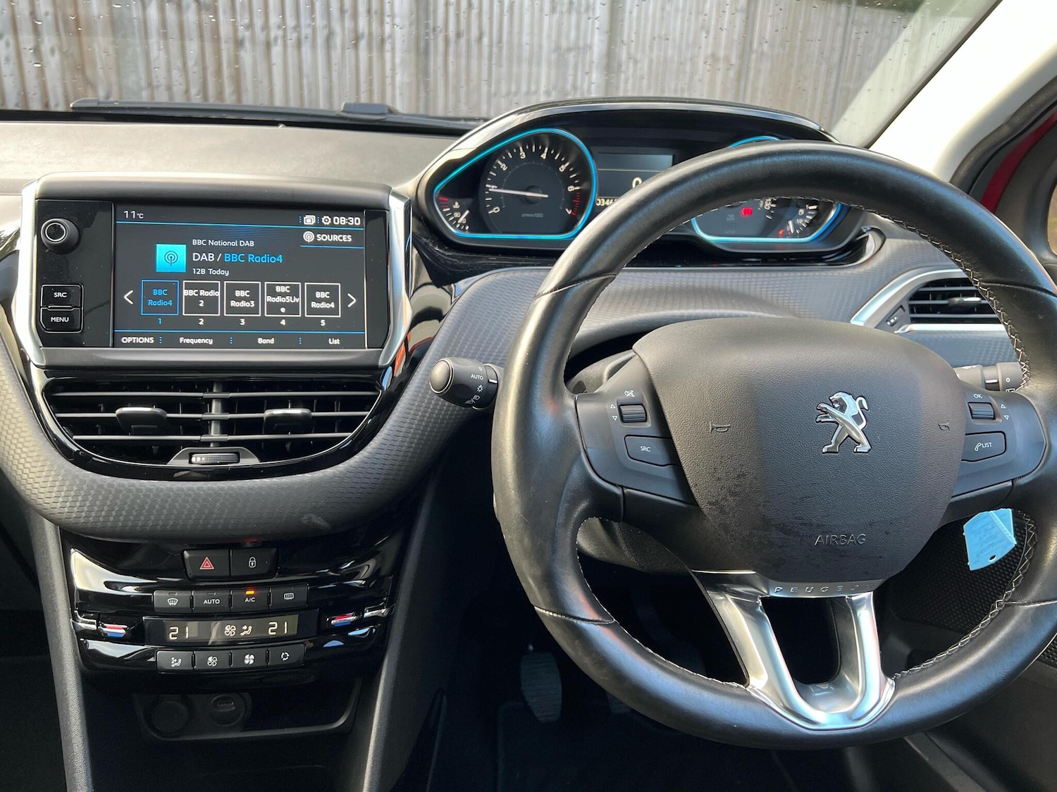 Used Peugeot 2008 2019 for sale - 76673402: Photo 8